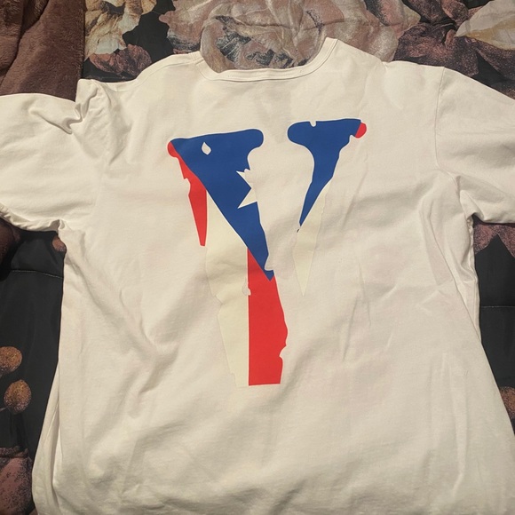 VLONE t shirt - Picture 3 of 3